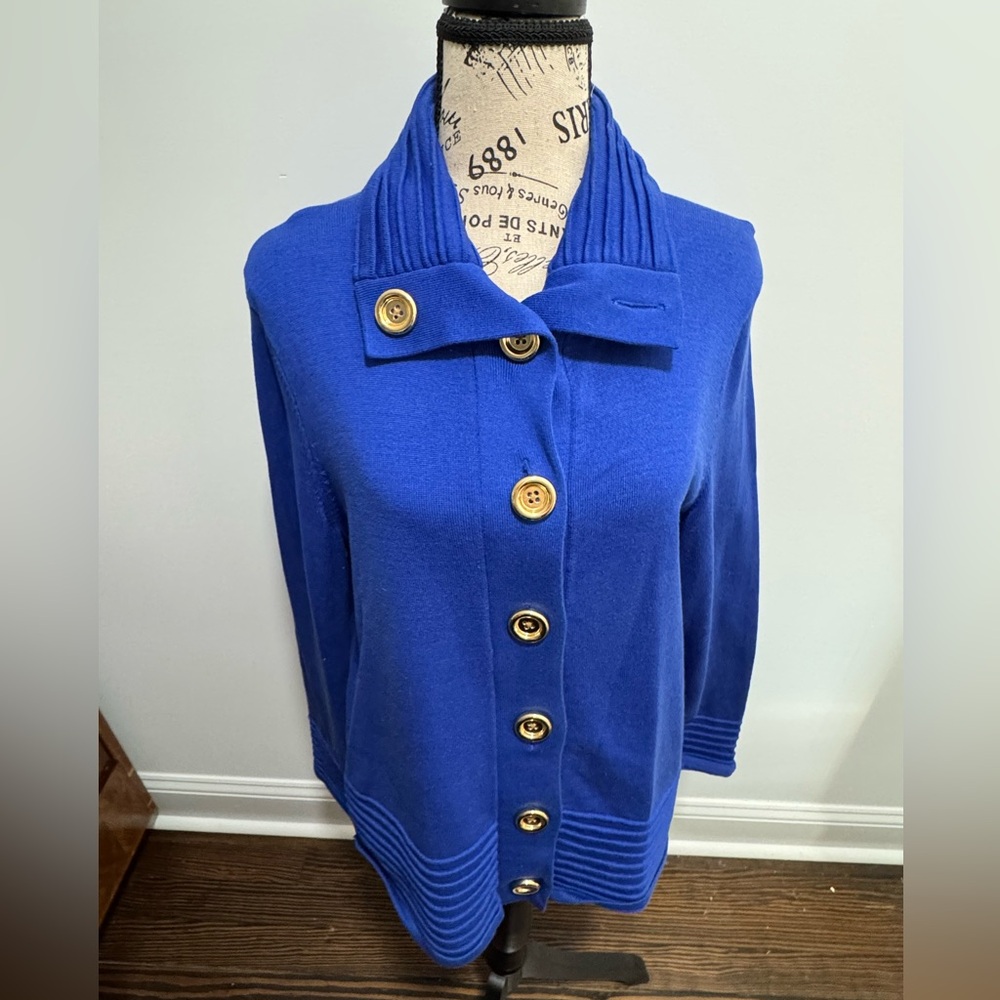 Women’s Jones New York Blue Cardigan with gold buttons